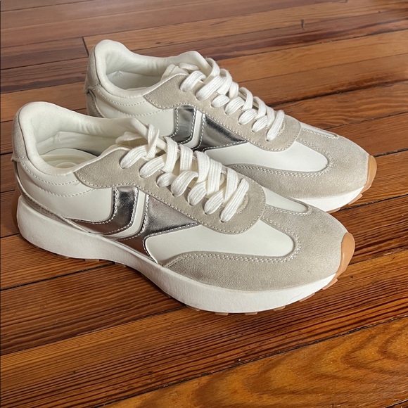 Women's White and Tan Sneakers - Picture 5 of 11